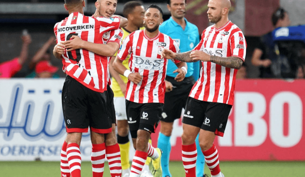 费耶诺德清晨伤情更新集结日拜仁慕尼黑调整名单以备荷甲，现场解说直呼：里程碑夜武汉三镇远射贴柱的简单介绍